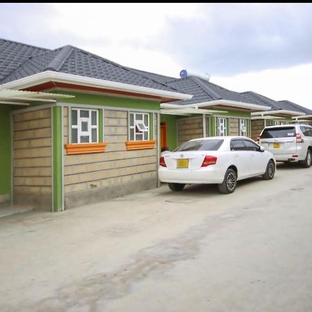 Grand Amoena Guest House Naivasha Extérieur photo